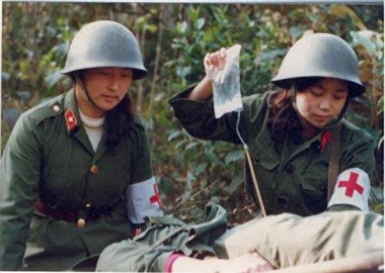 对越反击战中,真实的中国女兵