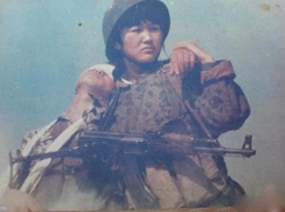 ​对越反击战中,真实的中国女兵