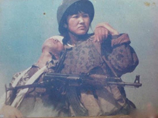 对越反击战中,真实的中国女兵