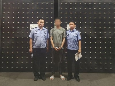 ​男子谎称购物骗店主 乘人不备行盗窃