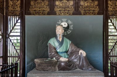 ​什么是易经?易经讲的是什么?