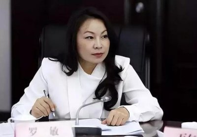 ​美女贪官罗敏：把生殖器当升职器，陪睡3位上司，受贿千万判10年