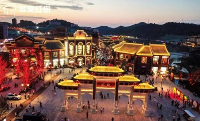 ​延安红街成新晋网红景点，抖音达人高赫Regina、王太琼组团来打卡