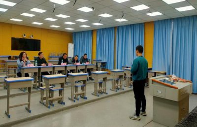 ​赣州报道：赣州二中开展课堂教学现场展示活动