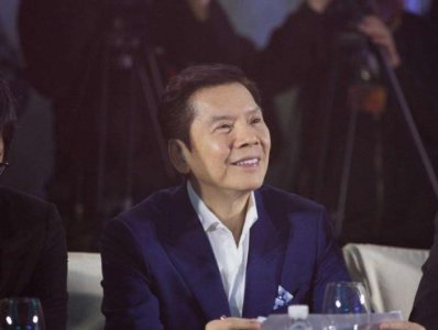 ​向华强是黑社会吗（别再叫向华强黑社会大哥了）