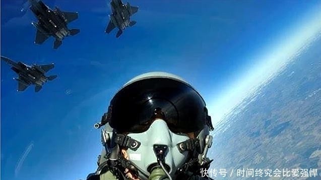 中国飞行员工资是多少 空军民航飞行员的一个月真实待遇工资