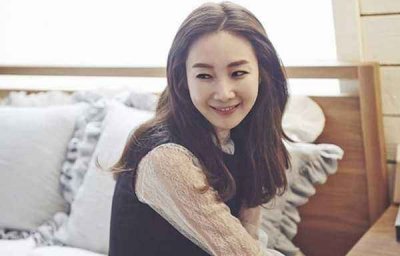 ​崔智友产女，与宋承宪、李真旭情断后，荧屏催泪女王迎来人生高甜