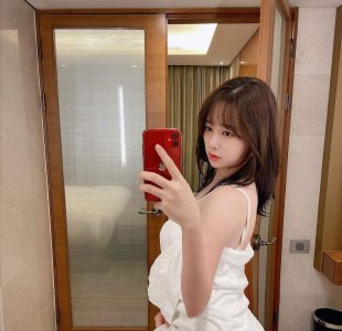 ​女主播下播忘关摄像头，下播后行为震惊粉丝，一言不合就“塌房”