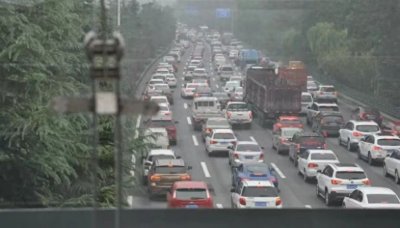 ​交通部回应：取消节假日高速免费,改为每年5000km固定里程免费？