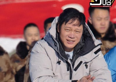 ​盘点范志毅的三任老婆：一个空姐，一个模特，现任是演员