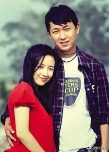 ​十一年过去了，和董洁被爆出轨的王大治，如今现状如何？
