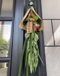 ​端午节挂艾草，左还是右？老祖宗的3个规矩，现在知道还不晚！