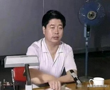 ​谢玉堂罕见留影，一表人才，但因决定拆除济南老火车站而备受争议