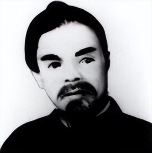 ​李书文到底有多厉害？一掌击败日本武士，日本人称其为：无二打