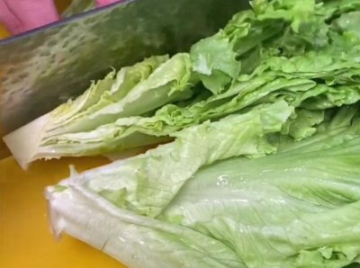 ​生菜好吃有诀窍，教你家常做法，脆嫩爽口，百吃不厌