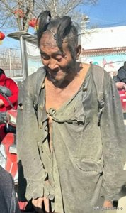​兰州棋王衣衫褴褛，只找人下棋，网友：曾是世界冠军，身价不菲