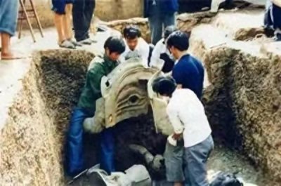 ​为什么三星堆不敢再挖了？再挖神话就变成历史了！