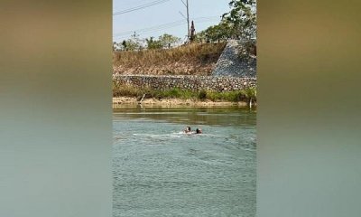 ​CNN：十层楼高度跳蹦极绳索突然断裂 游客砸向水面竟大难不死