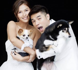 ​恭喜！知名老戏骨秦沛儿子宣布结婚，新婚妻子长相漂亮气质出众
