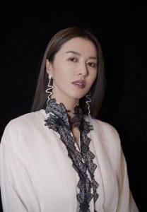 ​原来是他娶了谭维维！被誉为“不老男神”，曾在海拔5600米上求婚