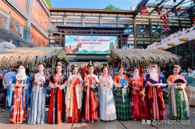 ​西安街头惊现“惊鸿舞”，路过的人表示太美了