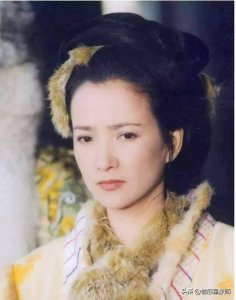 ​《射雕英雄传》包惜弱：无意惹桃花，却因情所困纠结一生