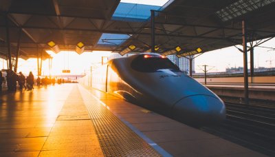 ​新中国成立后修建的第一条铁路是