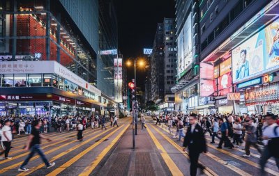 ​暴涨超 30 倍！内地消费者为何爱买香港保险？