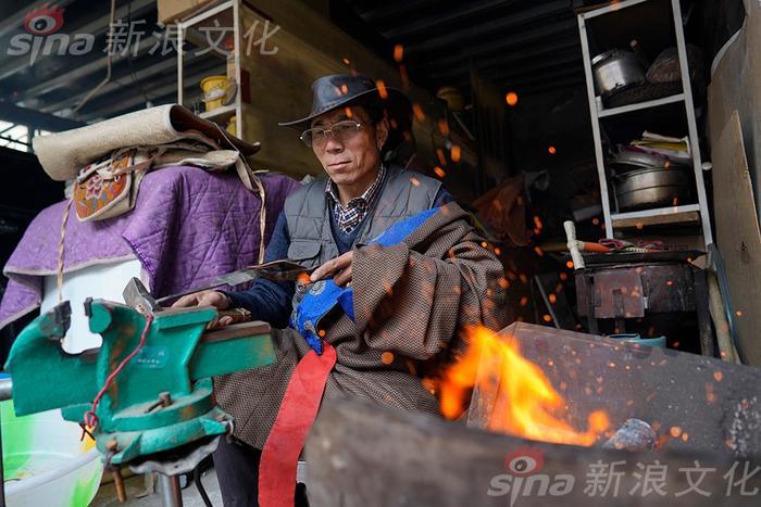 百年传承的安冲藏刀告诉你，冷兵器也可以美成这样