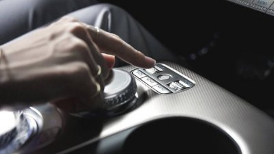 ​这家豪华品牌，刚刚发布了一辆带指纹识别的新车