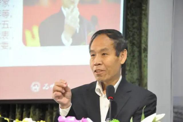 班主任哭着说着不能再生了（比离婚还难受尖子生被转走）(7)