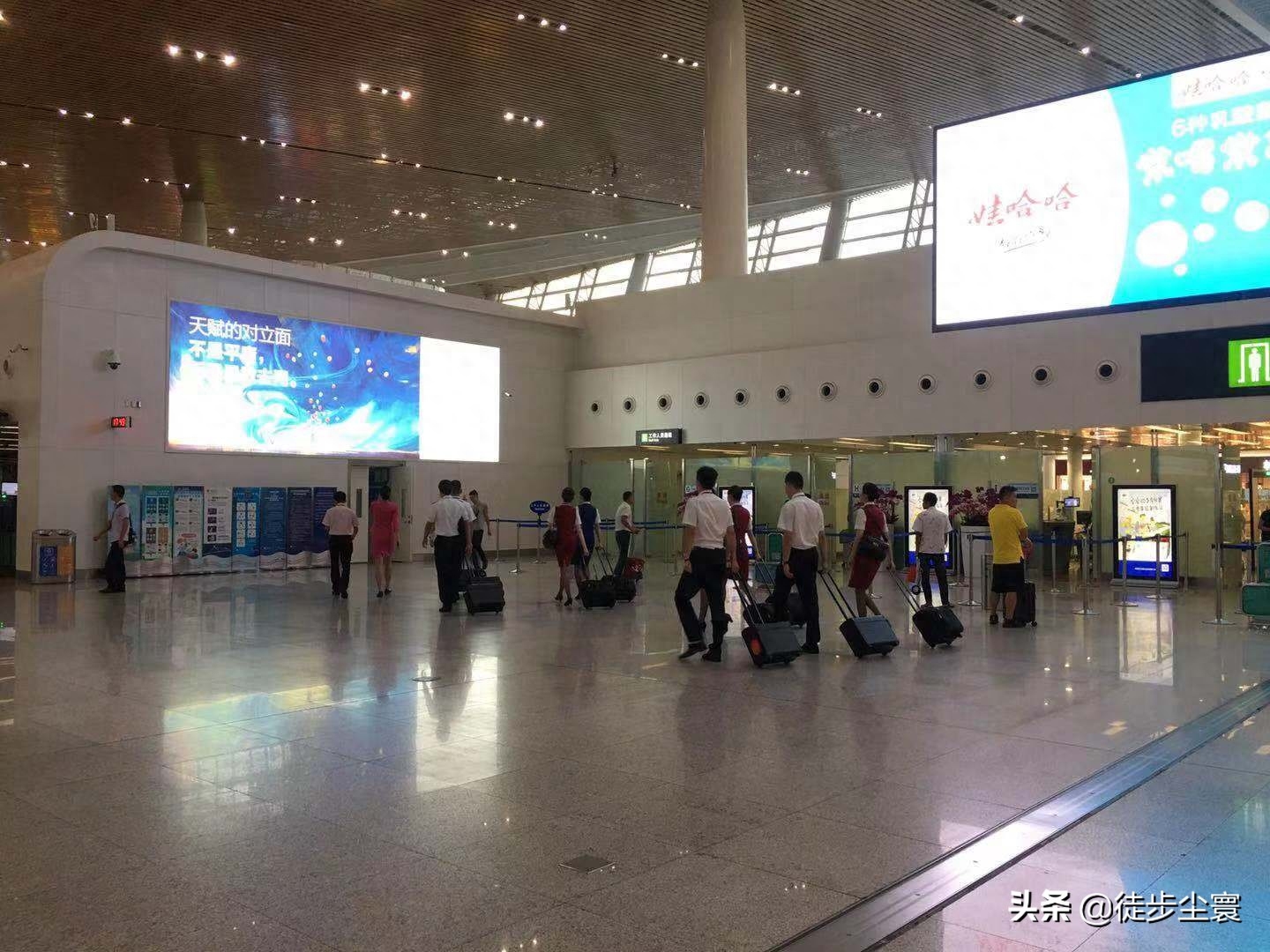 厦门航空美女如云，论其空姐姿色，丝毫不落后于中国各大航空