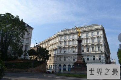 ​世界上最著名的音乐城市，整个城市弥漫音乐之风。
