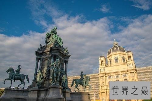世界上最著名的音乐城市，整个城市弥漫音乐之风。