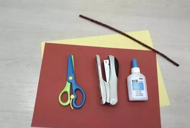 怎样制作灯笼，儿时过年，都是自己动手制作各式各样的玩具灯笼，现在还有人会制作吗？图3