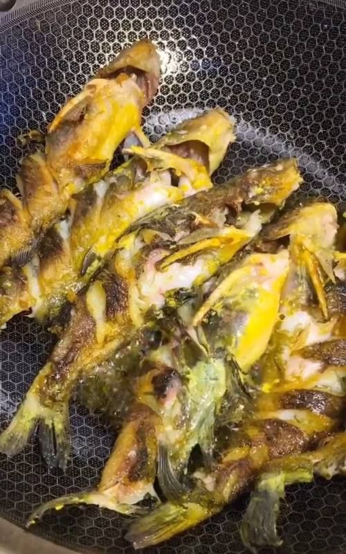 鲫鱼和鳊鱼哪个好吃