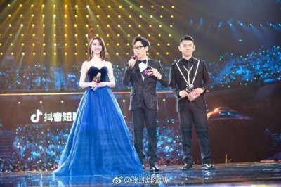 ​卫视春晚最美主持人 张纯烨个人资料