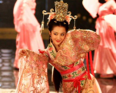 ​内人是什么意思(鹤唳华亭内人是什么意思)