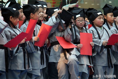 这些孩子们吟诵的国学经典,你还记得吗?