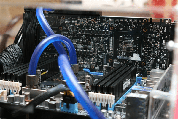 后悔买512g的固态硬盘了(512g的固态硬盘实际容量)