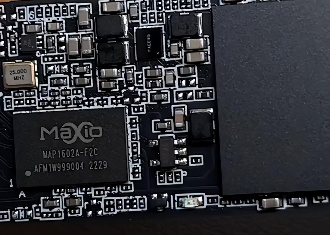 后悔买512g的固态硬盘了(512g的固态硬盘实际容量)