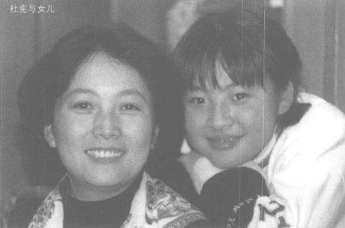 陈道明女儿陈格自杀真的吗（陈道明女儿最低调星二代）