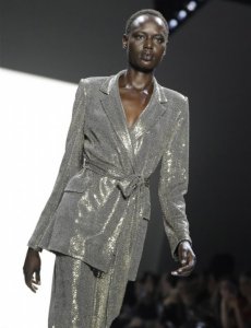 ​纽约时装周——Badgley Mischka品牌时装秀