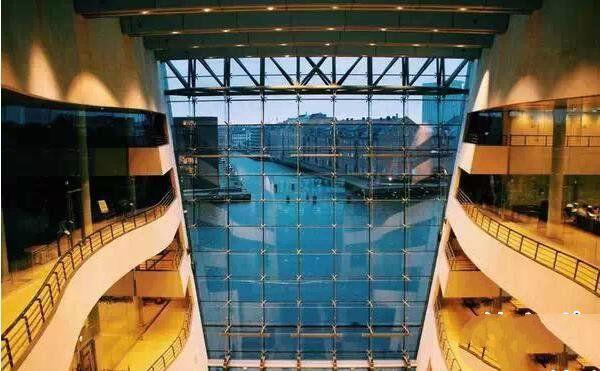 全球10大最美的图书馆，北京篱苑书屋第三，仿佛置身天堂升华灵魂