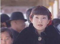 曾是最美琼瑶女郎，丈夫出轨被骗800万积蓄，为了孩子不离婚