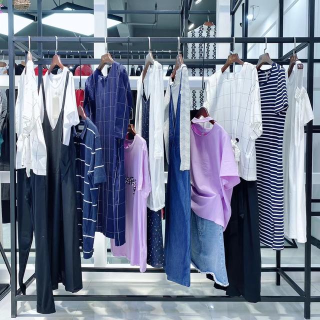 深圳欧时力女装批发（一线大牌欧时力折扣女装店一手货源进货渠道）(11)