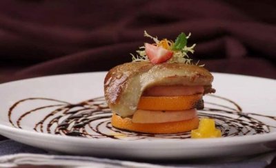 ​你知道法国顶级美食，鹅肝的制作过程有多残忍吗？看完你还敢吃吗