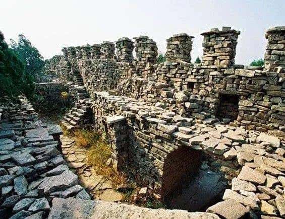 孟姜女哭长城的故事是真实的吗-（孟姜女的丈夫是谁）