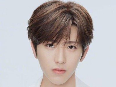 ​蔡徐坤打篮球视频大火，流量猛增不减，歌手在体育圈有多＂坎坷＂？