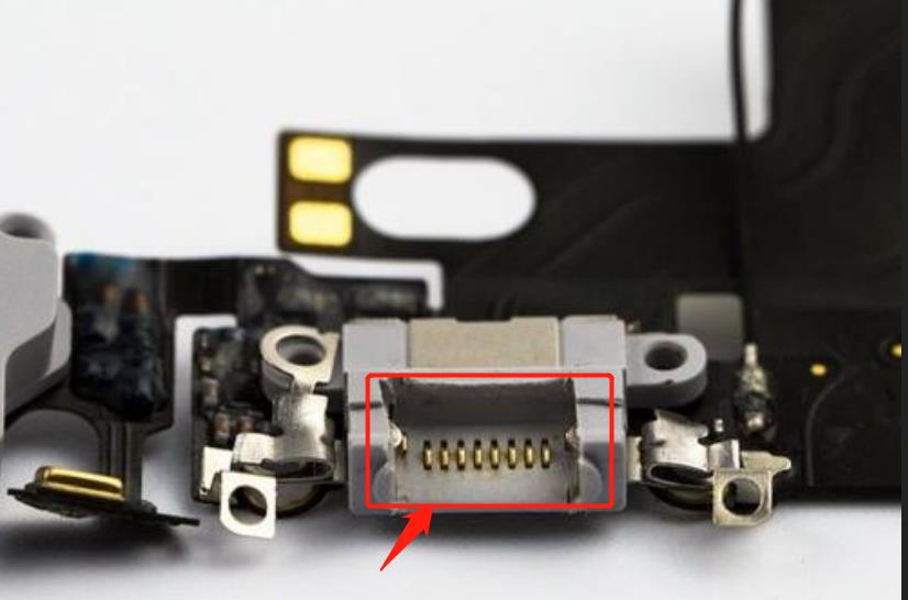 iphone手机充不进电去（苹果手机充不进电怎么办）